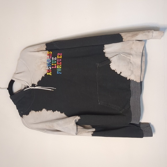 NWOT ALF hoodie...looks damaged or 💩 stained..... but it's just the style 😂 - Picture 1 of 4